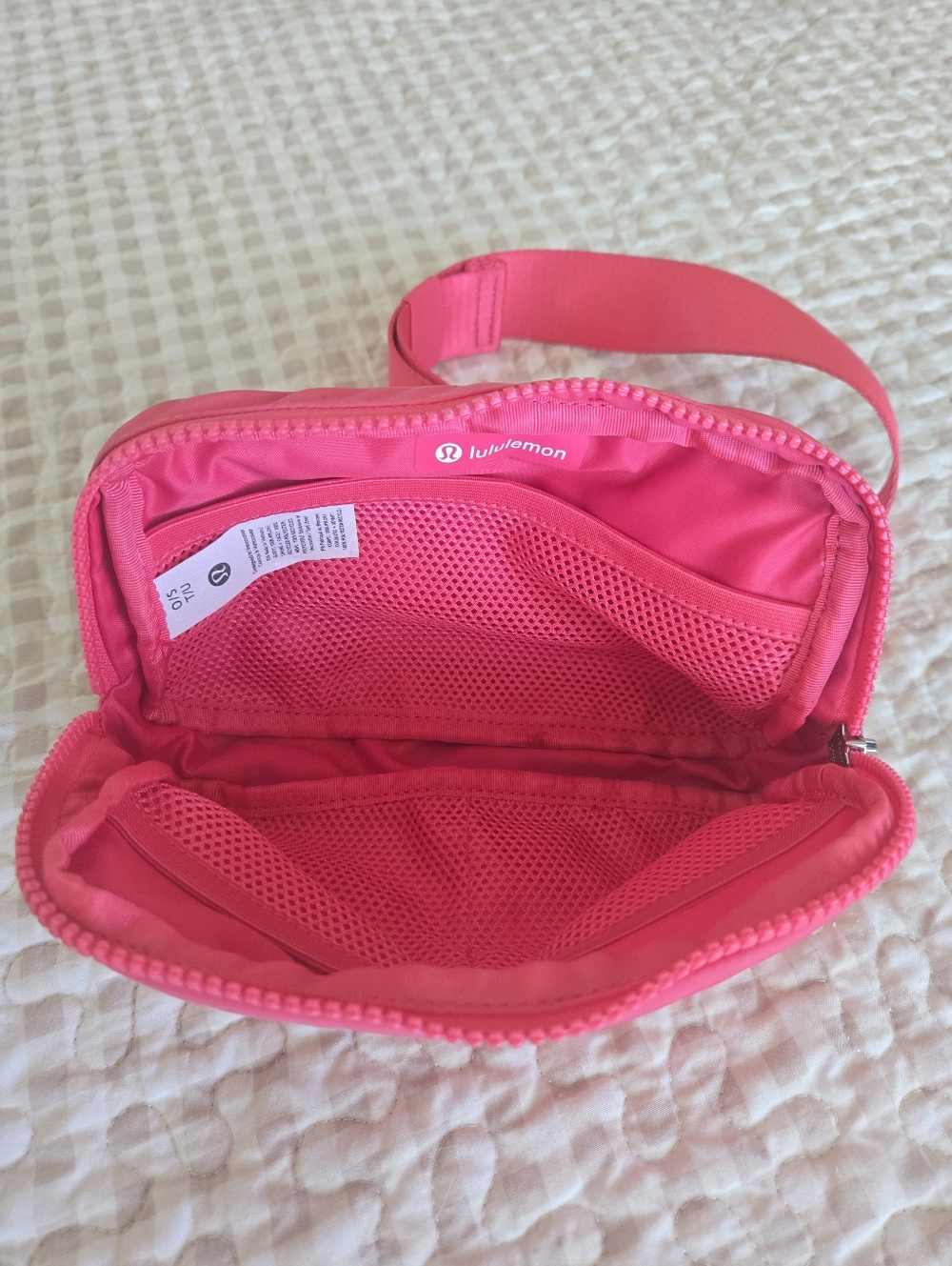 lululemon athletica Pink Belt Bag Excellent Used Condition, Sporty - Picture 2 of 3